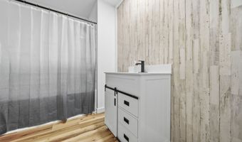 1206 Henry, Augusta, KS 67010