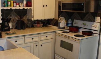 2232 Fairview St, Anderson, IN 46016
