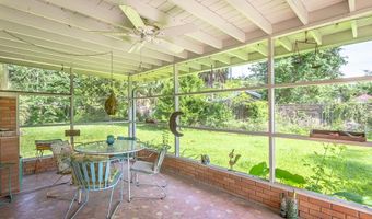 23 Adams St, Apalachicola, FL 32320