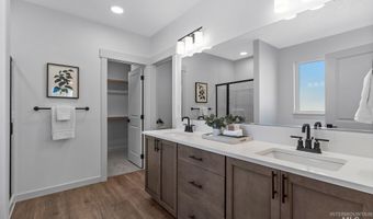 11283 Bluefield Dr, Caldwell, ID 83605