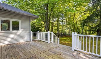 145 Liberty St, Clinton, CT 06413