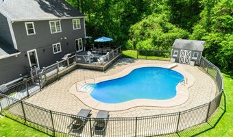 78 Deer Run Dr, Colchester, CT 06415