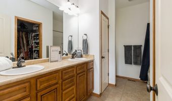 602 NW Abbie Dr, Ankeny, IA 50023
