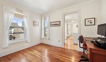 89 Parkview Ave, Bangor, ME 04401
