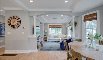 40 Grafton St, Newport, RI 02840