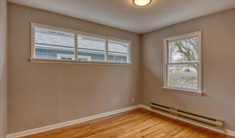 403 W Chestnut St, Almira, WA 99103