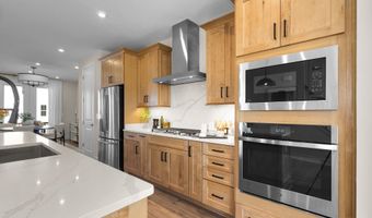 42129 SHINING STAR Sq, Ashburn, VA 20148