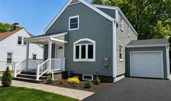 77 Ash St, Lincoln, RI 02865