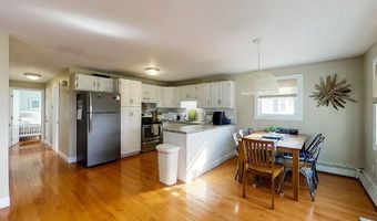 46 Allston Ave, Middletown, RI 02842