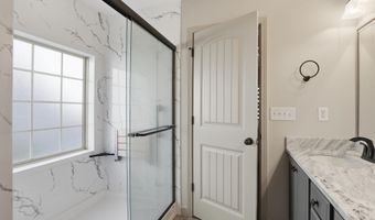 870 Vandenburg Dr, Boiling Springs, SC 29316