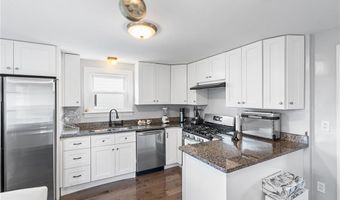 76 Baird Ave, North Providence, RI 02904