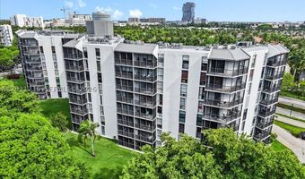 3101 N Country Club Dr 209, Aventura, FL 33180