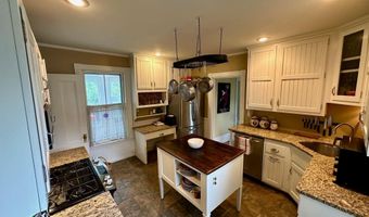 23 Holland St, Bangor, ME 04401