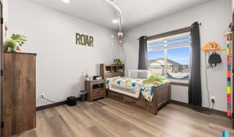 1625 W River Bend St, Brandon, SD 57005