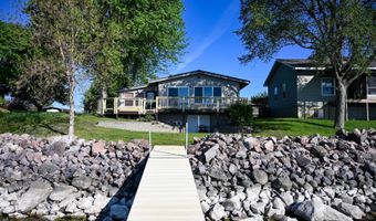 196 W Lake Dr, Arlington, SD 57212
