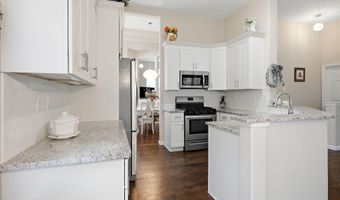 9 Forest Lake Ct, Barnegat, NJ 08005