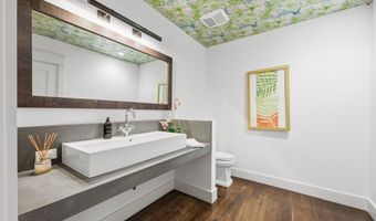 698 BEACH Ave, Atlantic Beach, FL 32233