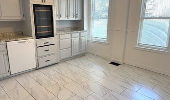 663 E 5th St B, Boston, MA 02127