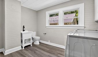 215 Uwharrie St, Asheboro, NC 27203