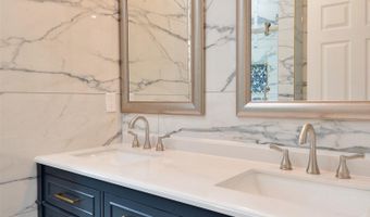 92 W 6TH St 2, Bayonne, NJ 07002