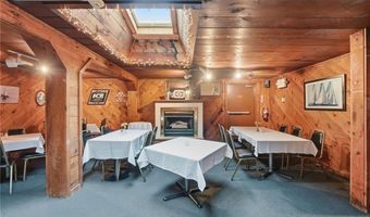 170 Franklin St, Bristol, RI 02809