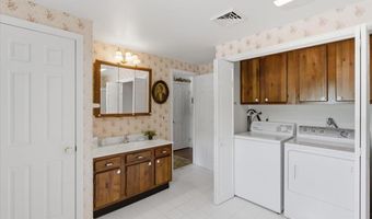 193 Finley Dr, Bennington, VT 05201