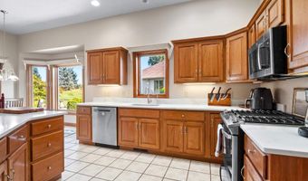 1908 Bent Tree Ct, Auburn, IN 46706