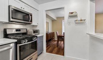 233 Perth Hill Ct, Aberdeen, NJ 07747