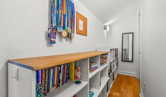 10 Grove Ct 20, Asbury Park, NJ 07712