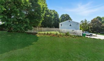 82 Barton Ave, Warwick, RI 02889
