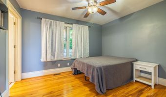 5 Joneswood Dr, Athens, OH 45701