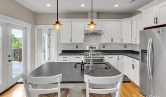 17 Elkmont Ter, Asheville, NC 28804