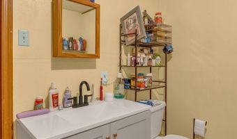 541 N Milton St, Auburn, KS 66402