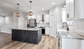 2851 T BERG Cir, Abrams, WI 54101