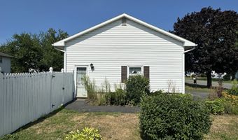 38 Grounds Pl, Albany, NY 12205