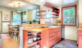 24 Old Beach Rd, Newport, RI 02840