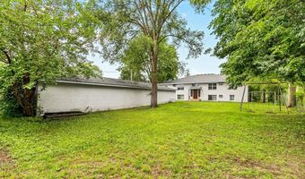 752 Southview Dr, Anoka, MN 55303