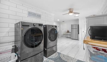 1511 Riveredge Ct, Astor, FL 32102