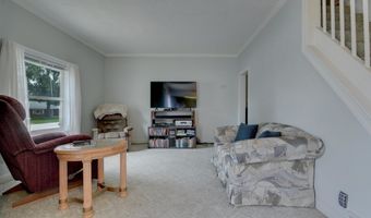 909 A Ave, Armstrong, IA 50514