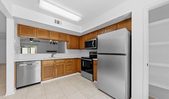1927 MAIN St, Atlantic Beach, FL 32233