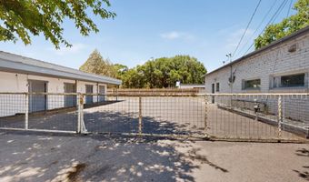 655 Country Ln, Bosque Farms, NM 87068