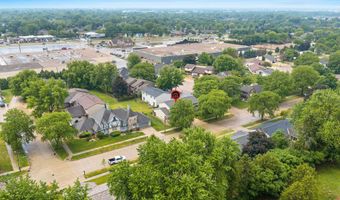 1023 W RIDGEVIEW Dr, Appleton, WI 54914