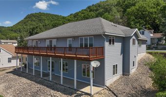 106 S 2nd St, Alma, WI 54610