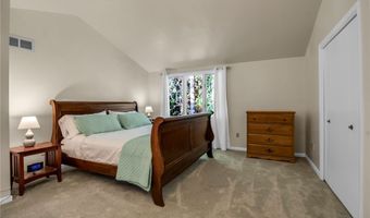 88 Breezewood Cmn, Amherst, NY 14051