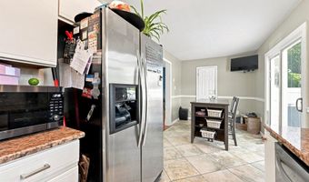 6 SHADOW Ln, Bear, DE 19701