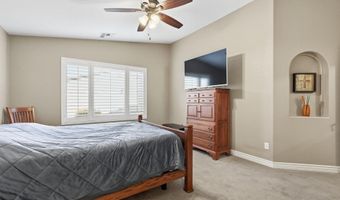 3180 E GLENEAGLE Dr, Chandler, AZ 85249