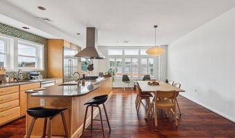 3937 TERRACE St, Philadelphia, PA 19128
