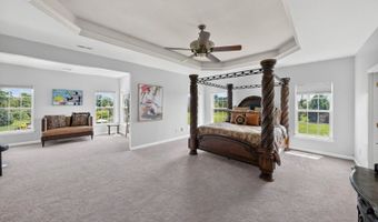 3 Surrey Way, Alexandria Twp., NJ 08867