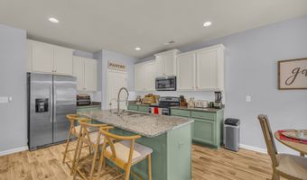 135 Couplet Dr, Athens, GA 30606