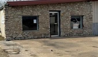 139 SE Cholwell Ave, Bartlesville, OK 74006